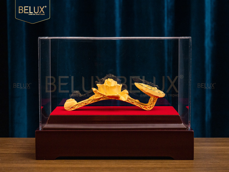 Gậy Như Ý Hoa dát vàng cát 15x5.5x5cm